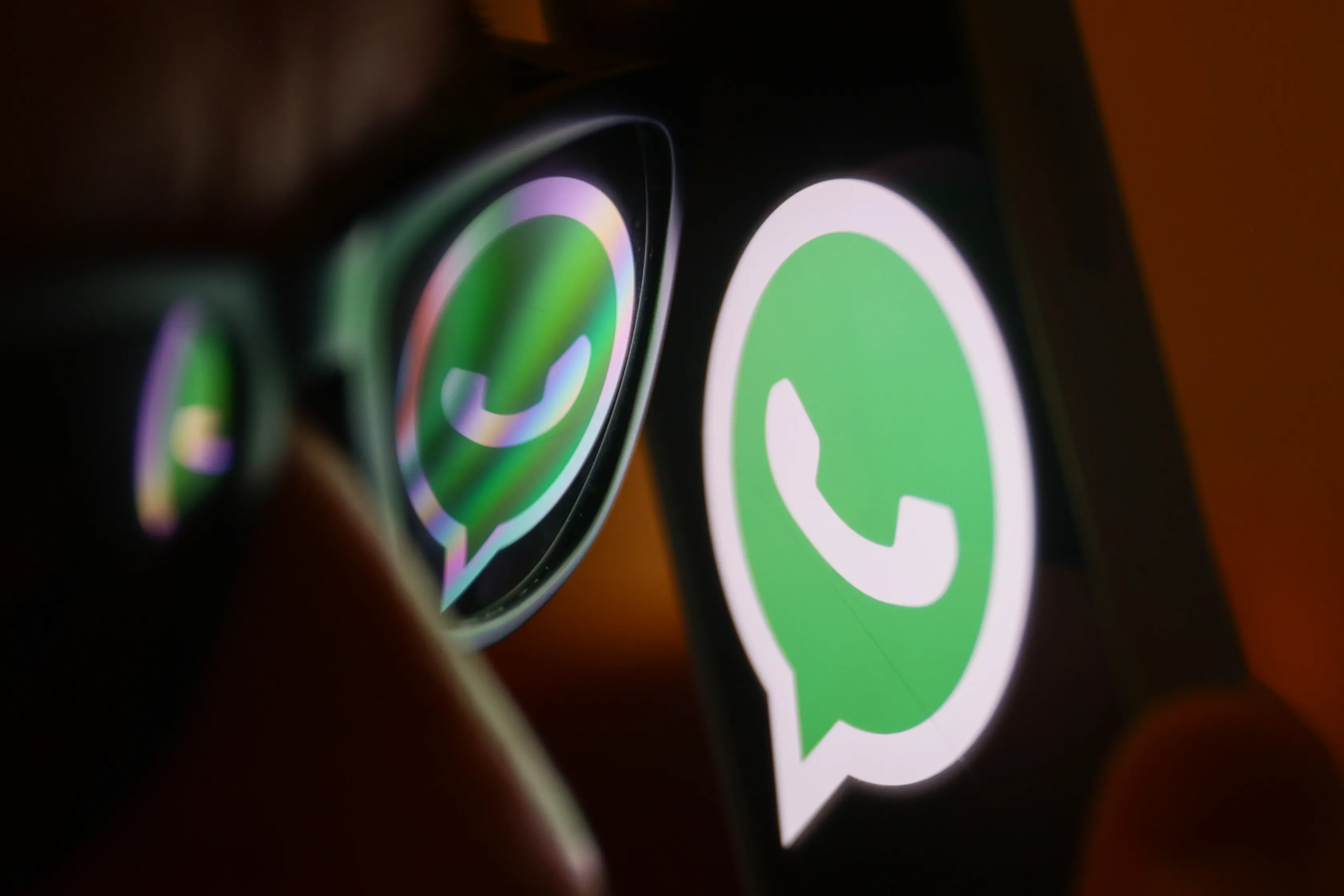 WhatsApp定向加粉详细指南,支持批量筛选活跃用户。
